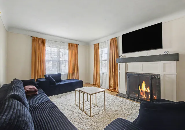 Photo 3 of Single family home for sale at 2515 Eastern Ave Se, Grand Rapids, MI 49507 | MLS# 65026036920 | Listing updated on 2026-09-21