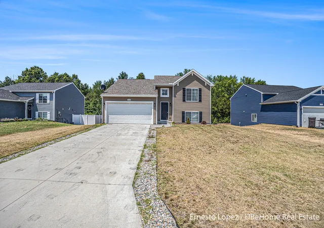 Photo 1 of Single family home for sale at 4061 Tributary Dr, Holland, MI 49424 | MLS# 71026036926 | Listing updated on 2026-07-31