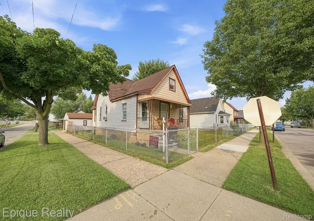 Photo 3 of Single family home for sale at 75 E Cicotte St, River Rouge, MI 48218 | MLS# 20261055482 | Listing updated on 2026-07-18