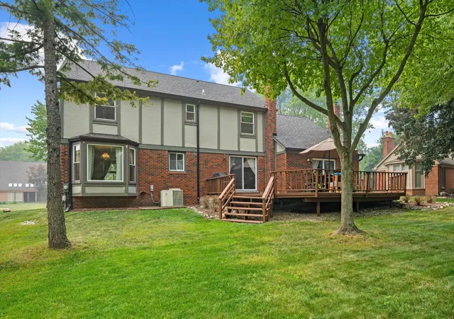 Photo 2 of Single family home for sale at 25872 Hunt Clb Blvd, Farmington Hills, MI 48335 | MLS# 81026036929 | Listing updated on 2026-08-21