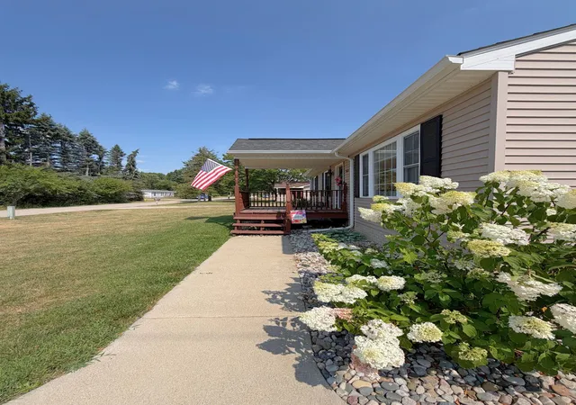 4th image of 5032 Murphy Rd, Flint, MI 48506 | MLS# 5050215357
