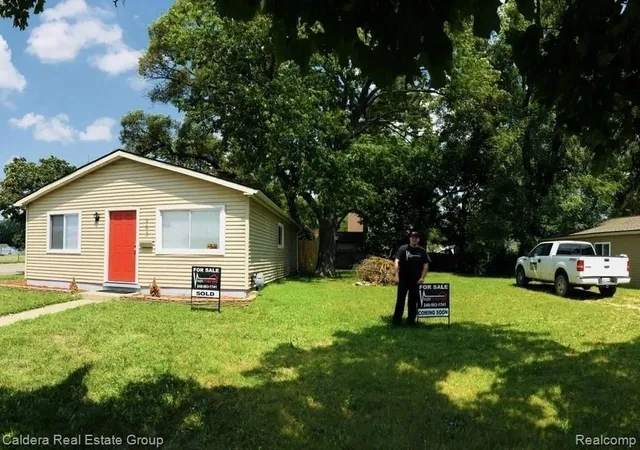 Photo 1 of Land for sale at 1005 E Muir Ave, Hazel Park, MI 48030 | MLS# 20261055491 | Listing updated on 2026-07-18