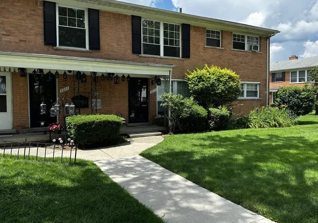 Photo 1 of Condo for sale at 3213 Benjamin Ave #3, Royal Oak, MI 48073 | MLS# 81026036940 | Listing updated on 2026-08-31