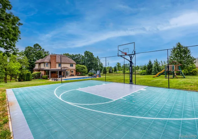 Photo 60 of Single family home for sale at 3276 Kern Rd, Lake Orion, MI 48360 | MLS# 20261055498 | Listing updated on 2026-08-24