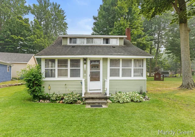 1st image of 2004 Mildred St, Crystal, MI 48818 | MLS# 65026036943