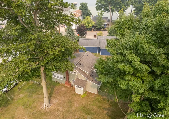 37th image of 2004 Mildred St, Crystal, MI 48818 | MLS# 65026036943