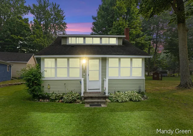3rd image of 2004 Mildred St, Crystal, MI 48818 | MLS# 65026036943