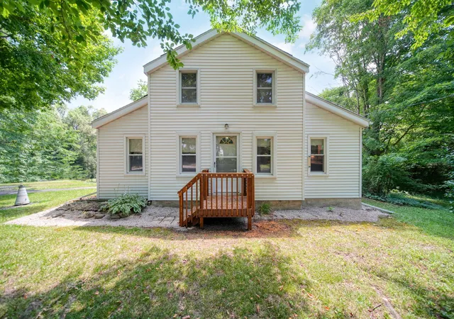 Photo 1 of Single family home for sale at 1533 E Munger Rd, Tecumseh, MI 49286 | MLS# 81026036945 | Listing updated on 2026-08-26
