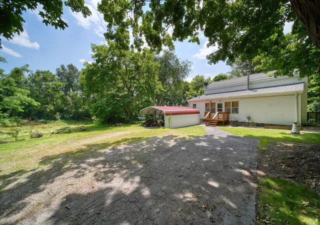Photo 3 of Single family home for sale at 1533 E Munger Rd, Tecumseh, MI 49286 | MLS# 81026036945 | Listing updated on 2026-09-15