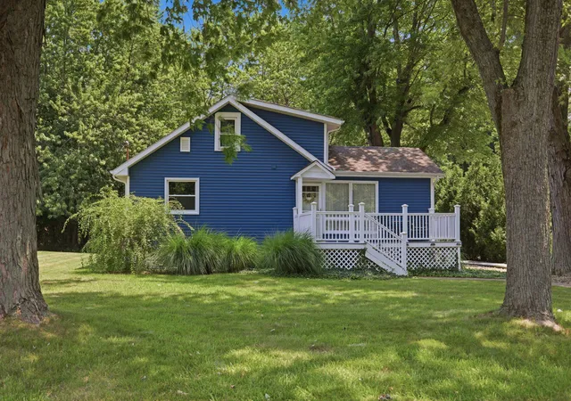 2nd image of 12865 Flynn Rd, Sawyer, MI 49125 | MLS# 69026036949