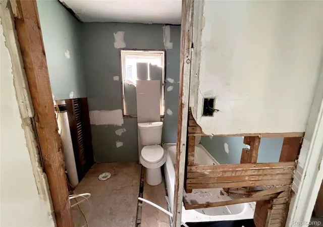 3rd image of 15796 14Th St, Detroit, MI 48238 | MLS# 20261055511