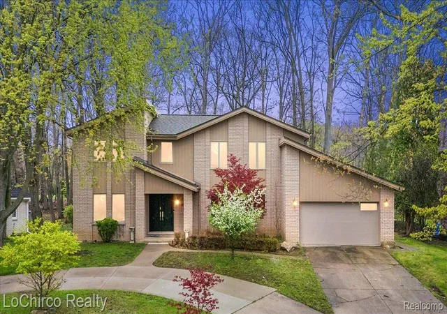 Photo 2 of Single family home for sale at 6019 Glen Eagles Dr, West Bloomfield, MI 48323 | MLS# 20261055514 | Listing updated on 2026-07-19