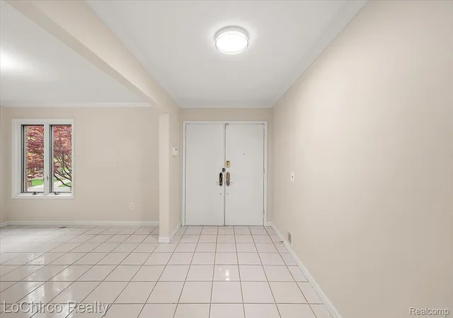 Photo 4 of Single family home for sale at 6019 Glen Eagles Dr, West Bloomfield, MI 48323 | MLS# 20261055514 | Listing updated on 2026-07-19