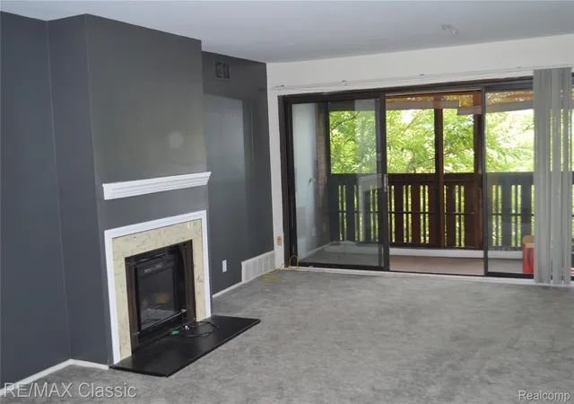 Photo 2 of Condo for sale at 2142 Pauline Blvd, Ann Arbor, MI 48103 | MLS# 20261055515 | Listing updated on 2026-08-27