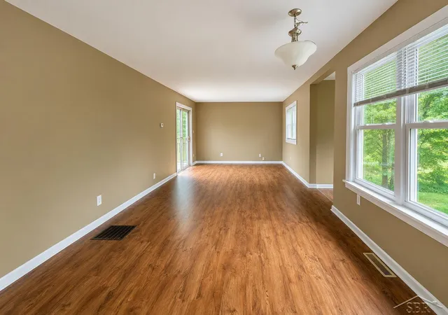 4th image of 2647 S Us 23, Tawas City, MI 48763 | MLS# 61050215368