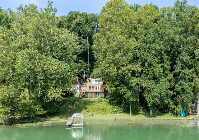 3rd image of 65491 North Dr, Cassopolis, MI 49031 | MLS# 69026036966