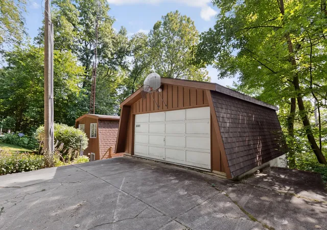 5th image of 65491 North Dr, Cassopolis, MI 49031 | MLS# 69026036966
