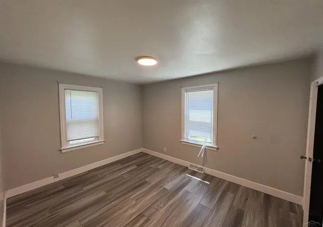 Photo 4 of Single family home for sale at 4042 Webber St, Saginaw, MI 48601 | MLS# 61050215372 | Listing updated on 2026-08-26