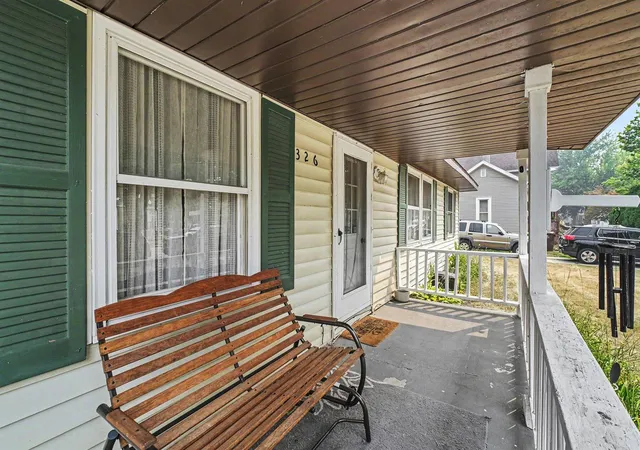 2nd image of 326 E Adams St, Ionia, MI 48846 | MLS# 65026036977