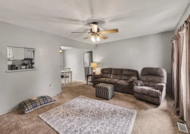 4th image of 326 E Adams St, Ionia, MI 48846 | MLS# 65026036977