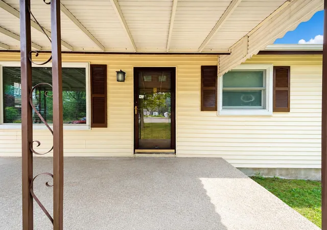 3rd image of 4126 N Belsay Rd, Flint, MI 48506 | MLS# 5050215381