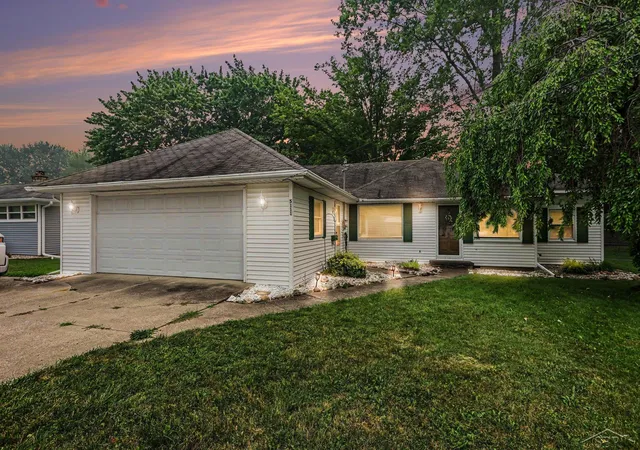 Photo 1 of Sale Pending at 5111 Weiss St, Saginaw, MI 48603 | MLS# 61050215382 | Listing updated on 2026-07-30