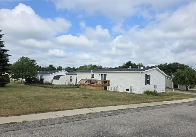 2nd image of 1402 Westwind Ln, Fremont, MI 49412 | MLS# 72026036998