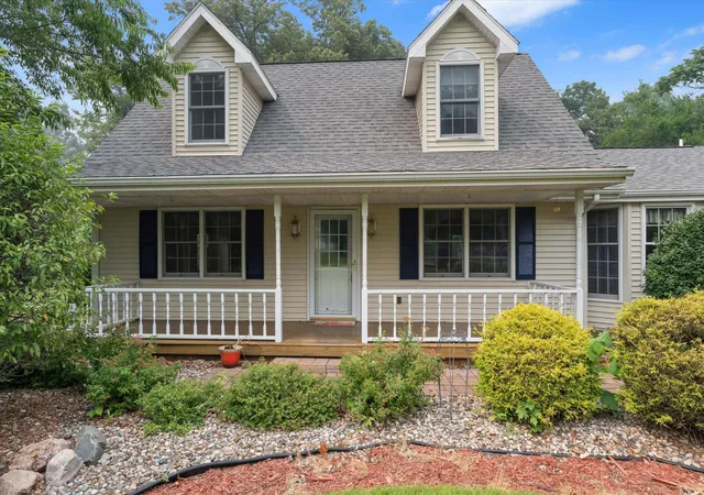 1st image of 29184 Water St, Dowagiac, MI 49047 | MLS# 69026037005