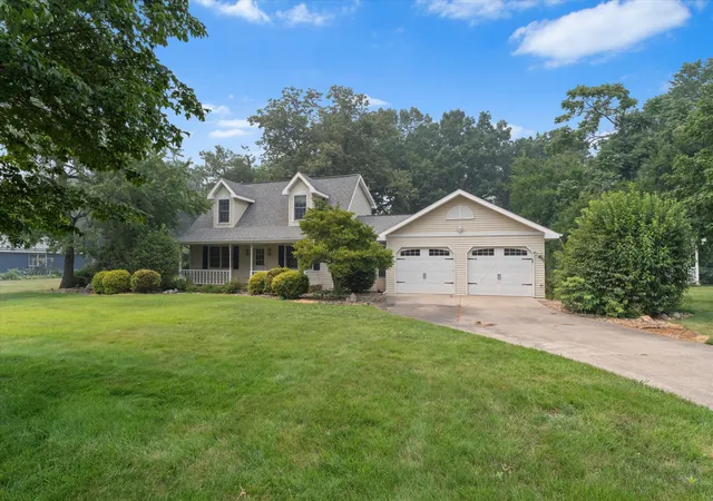 Photo 1 of Single family home for sale at 29184 Water St, Dowagiac, MI 49047 | MLS# 69026037005 | Listing updated on 2026-09-09