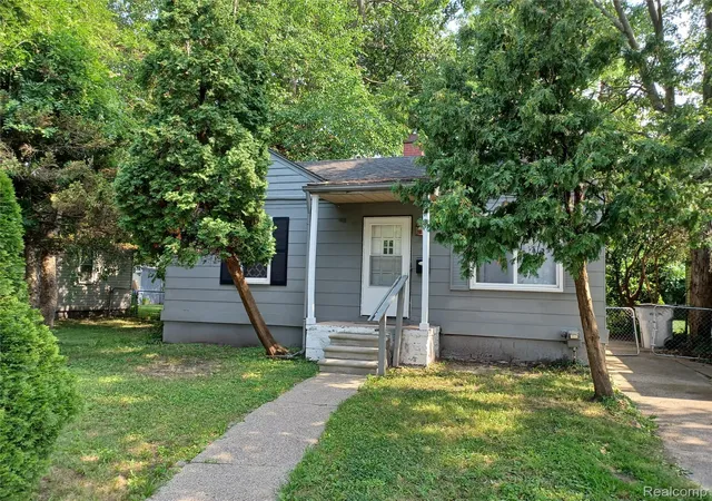 Photo 2 of Single family home for sale at 94 E Mapledale Ave, Hazel Park, MI 48030 | MLS# 20261055562 | Listing updated on 2026-09-04