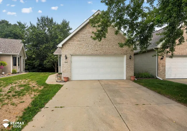Listing Photo 4 - Condo for sale in building located at 9147 Emily Dr, Davison, MI 48423