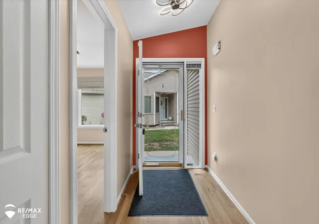 Listing Photo 5 - Condo for sale in building located at 9147 Emily Dr, Davison, MI 48423