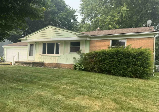 Photo 2 of Single family home for sale at 4442 Cherrytree Ln, Flint, MI 48507 | MLS# 5050215392 | Listing updated on 2026-09-09