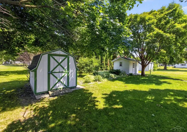 37th image of 445 Henry St, Sebewaing, MI 48759 | MLS# 61050215396