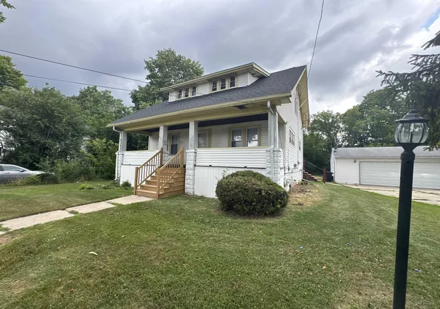 Photo 2 of Single family home for sale at 412 S 15th Street, Saginaw, MI 48601 | MLS# 61050215397 | Listing updated on 2026-09-14