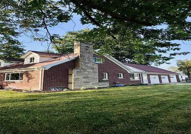 2nd image of 352 S 29th St, Saginaw, MI 48601 | MLS# 61050215400