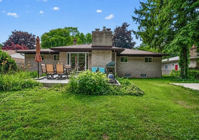 Photo 3 of Single family home for sale at 53284 Wolf Dr, Shelby Township, MI 48316 | MLS# 81026037029 | Listing updated on 2026-08-25