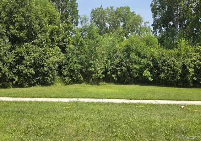 Photo 1 of Land for sale at 39648 Dequindre Rd, Sterling Heights, MI 48310 | MLS# 20261055603 | Listing updated on 2026-07-18