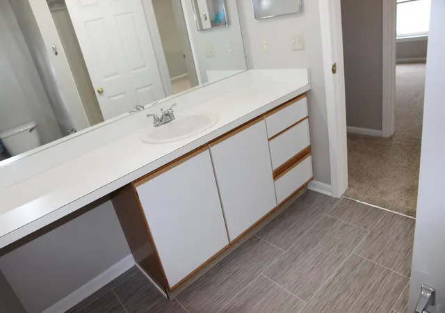 Listing Photo 4 - Condo for sale in building located at 1774 Weatherstone Dr, Ann Arbor, MI 48108
