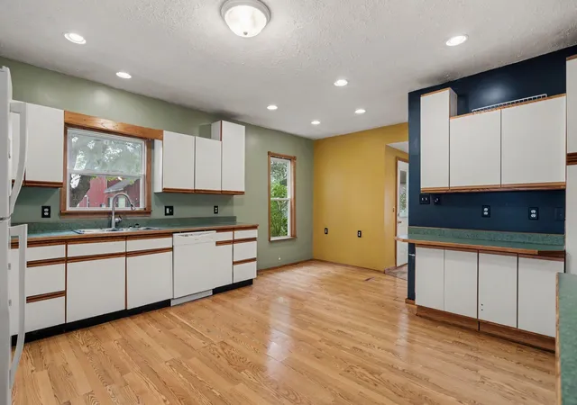 Photo 3 of Single family home for sale at 63633 Fair Rd, Sturgis, MI 49091 | MLS# 62026037034 | Listing updated on 2026-08-25