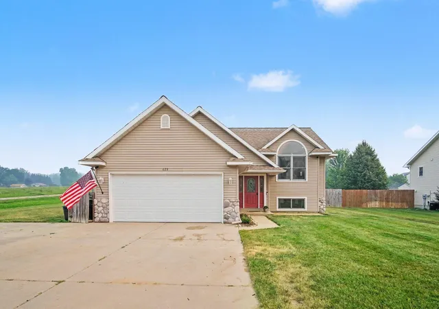 4th image of 623 W 44Th St, Fremont, MI 49412 | MLS# 65026037033
