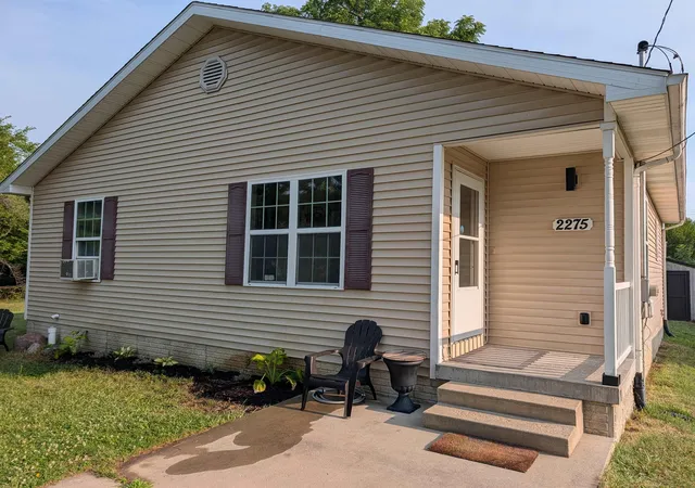 Photo 1 of Single family home for sale at 2275 Lincoln Manor Dr, Grand Blanc, MI 48507 | MLS# 58050215407 | Listing updated on 2026-09-16