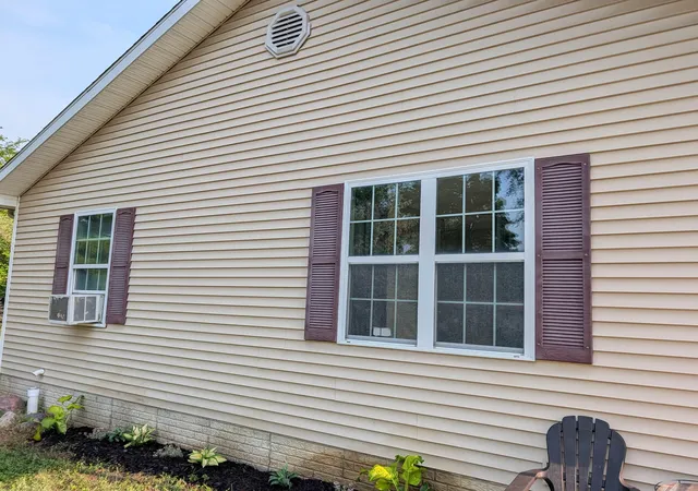 Photo 3 of Single family home for sale at 2275 Lincoln Manor Dr, Grand Blanc, MI 48507 | MLS# 58050215407 | Listing updated on 2026-09-16