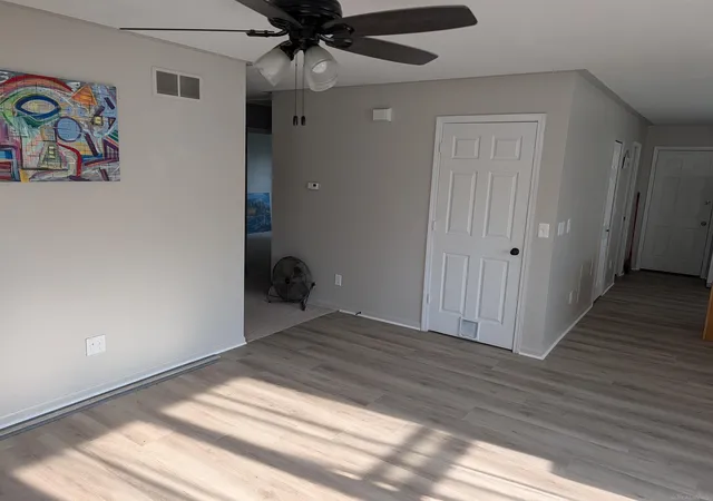 Photo 4 of Single family home for sale at 2275 Lincoln Manor Dr, Grand Blanc, MI 48507 | MLS# 58050215407 | Listing updated on 2026-09-16