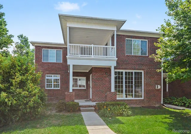 Photo 1 of Sale Pending at 6996 Boulder Pointe Dr, Washington, MI 48094 | MLS# 20261055613 | Listing updated on 2026-09-02