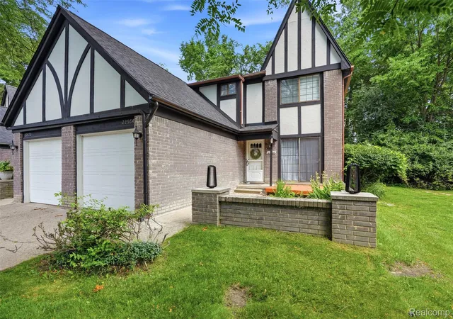 Photo 2 of Condo for sale at 22664 W 11 Mile Rd, Southfield, MI 48034 | MLS# 20261055619 | Listing updated on 2026-07-26