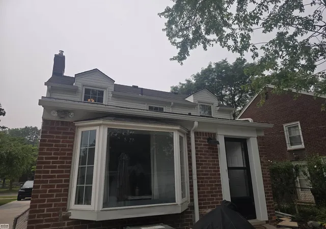 32nd image of 1830 Kenmore Dr, Grosse Pointe Woods, MI 48236 | MLS# 58050215415