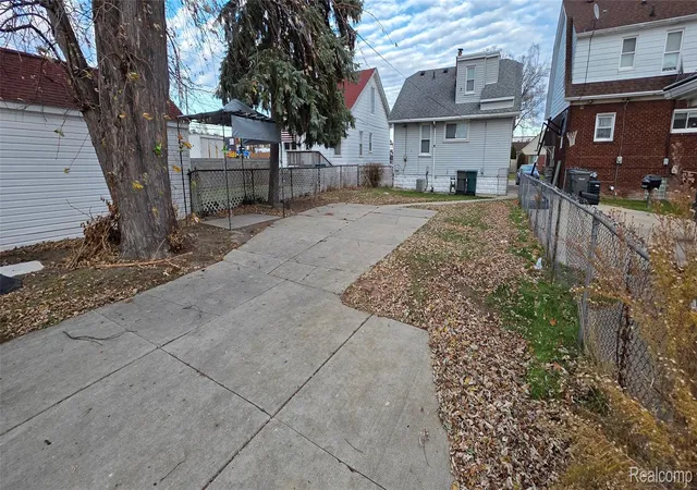 Photo 3 of Single family home for sale at 7113 Kendal St, Dearborn City Wayne, MI 48126 | MLS# 20261055637 | Listing updated on 2026-09-08