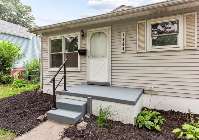 Photo 1 of Sale Pending at 7884 Pardee Rd, Taylor, MI 48180 | MLS# 20261055638 | Listing updated on 2026-08-14