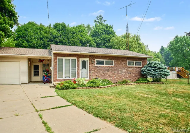 1st image of 4425 Crampton Cir, Flint, MI 48506 | MLS# 20261055643